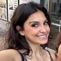 Sitter Profile Image: Renee R.