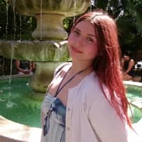 Sitter Profile Image: Ashlyn H.