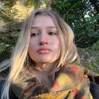 Sitter Profile Image: Maria K.