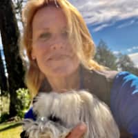 Sitter Profile Image: Julie F.