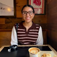 Sitter Profile Image: Debbie D.