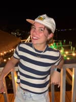 Sitter Profile Image: Abigail z.