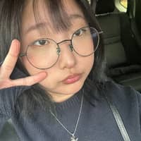 Sitter Profile Image: Megan R.