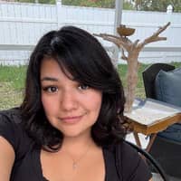 Sitter Profile Image: Maria P.