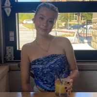 Sitter Profile Image: Grace R.