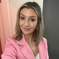 Sitter Profile Image: Sharon K.