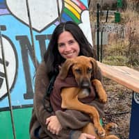 Sitter Profile Image: Mariel J.