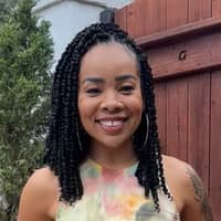 Sitter Profile Image: Raeseana J.