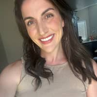 Sitter Profile Image: Maria W.