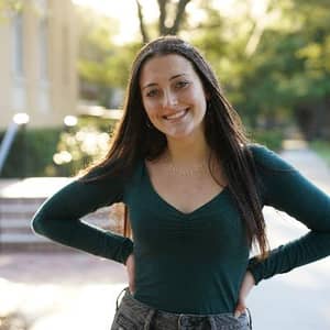 Sitter Profile Image: Victoria R.