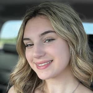 Sitter Profile Image: Madison C.