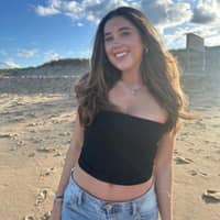 Sitter Profile Image: Elizabeth K.