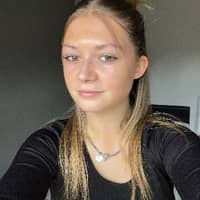 Sitter Profile Image: Mia C.