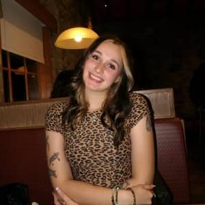 Sitter Profile Image: Victoria K.