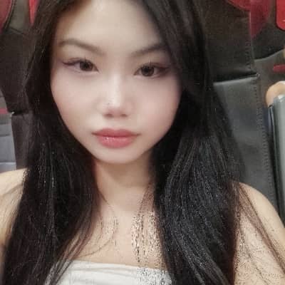 Sitterprofilbild: Angela Linli M.
