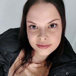 Sitter Profile Image: Victoria M.