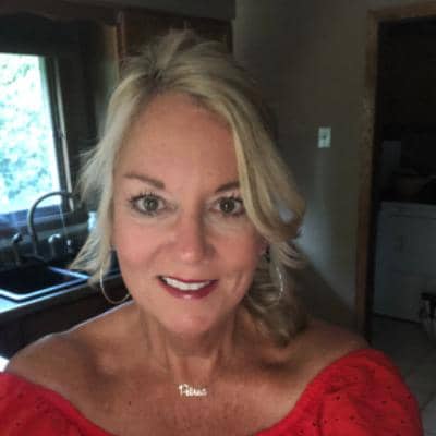 Sitter Profile Image: Petrea W.