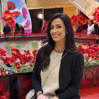 Sitter Profile Image: Lyndsay T.