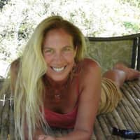 Sitter Profile Image: Elisa B.