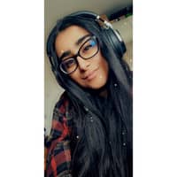 Sitter Profile Image: Simran V.