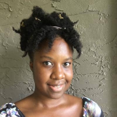 Sitter Profile Image: Avonelle L.