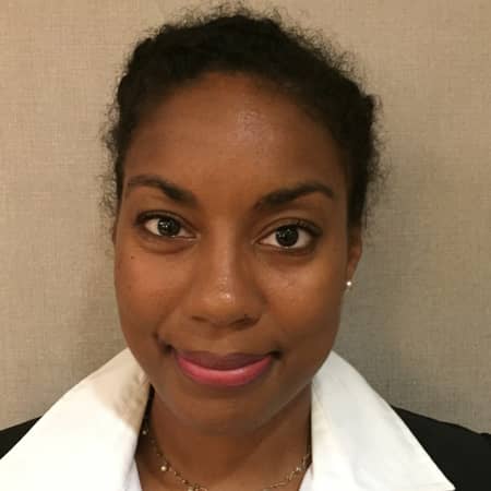 Sitter Profile Image: Anais P.