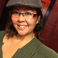 Sitter Profile Image: Traci Y.