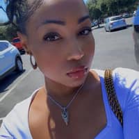 Sitter Profile Image: Elizabeth H.