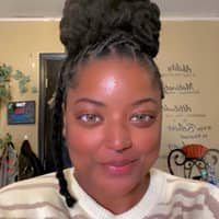 Sitter Profile Image: Ashley Q.