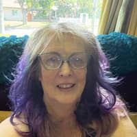 Sitter Profile Image: Gwen V.