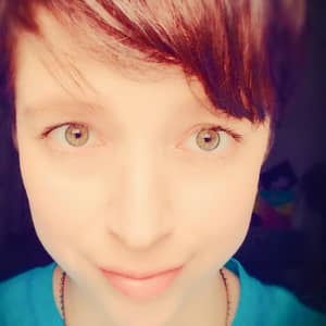 Lyndsey V.