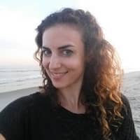 Sitter Profile Image: Zoe F.