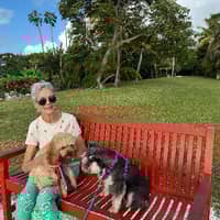 Sitter Profile Image: Shirley B.