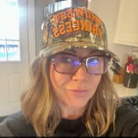 Sitter Profile Image: Elizabeth V.