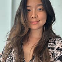 Sitter Profile Image: Hedy C.