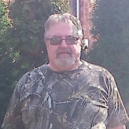 Sitter Profile Image: Daniel & Holly L.