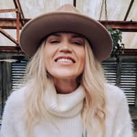 Sitter Profile Image: Mallory S.