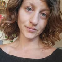 Sitter Profile Image: Amanda F.