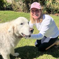 Sitter Profile Image: Linda T.