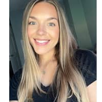 Sitter Profile Image: Amy W.