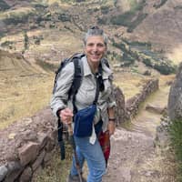 Sitter Profile Image: Aysim H.