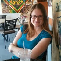 Sitter Profile Image: Elise R.