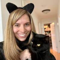 Sitter Profile Image: Vivian T.