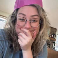 Sitter Profile Image: Niamh G.