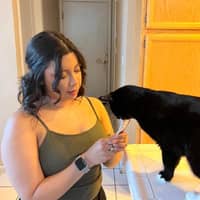 Sitter Profile Image: Carla R.