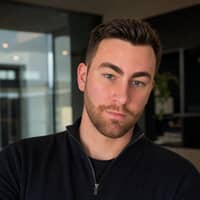 Sitter Profile Image: Sean R.