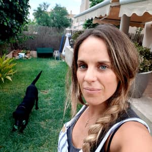 Yolanda R.