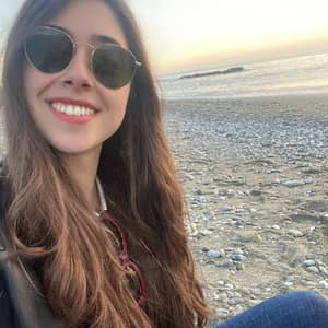 Elena R.