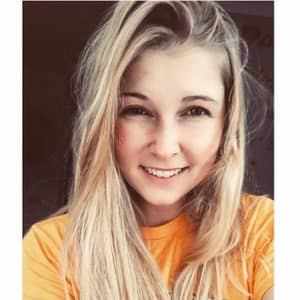 Eva S.