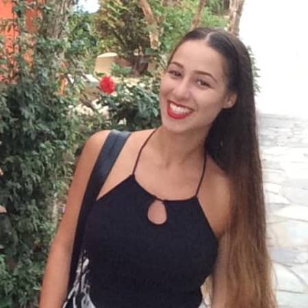 Joulia B.